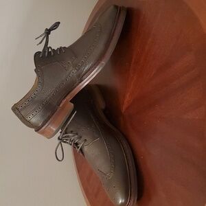 BRAND NEW IN BOX!! Cole Haan Wingtips in Chestnut
